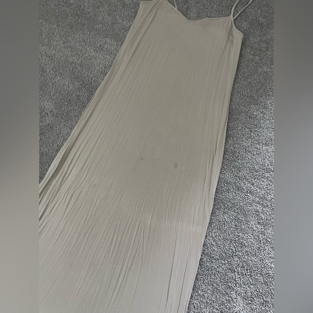 Beige maxi dress Forever21 long soft PRICE DROP - Picture 3 of 8